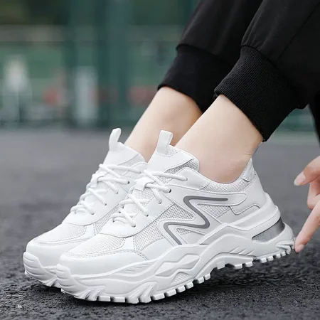 

Women‘s Casual Sneakers Flying Woven Breathable Thick-soled Dad Shoes Lace-up Chunky Sneakers