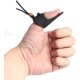 thumbnail image 5 of Juego de 2 protectores de dedos de cuero para tiro con arco, negro, 5 of 5