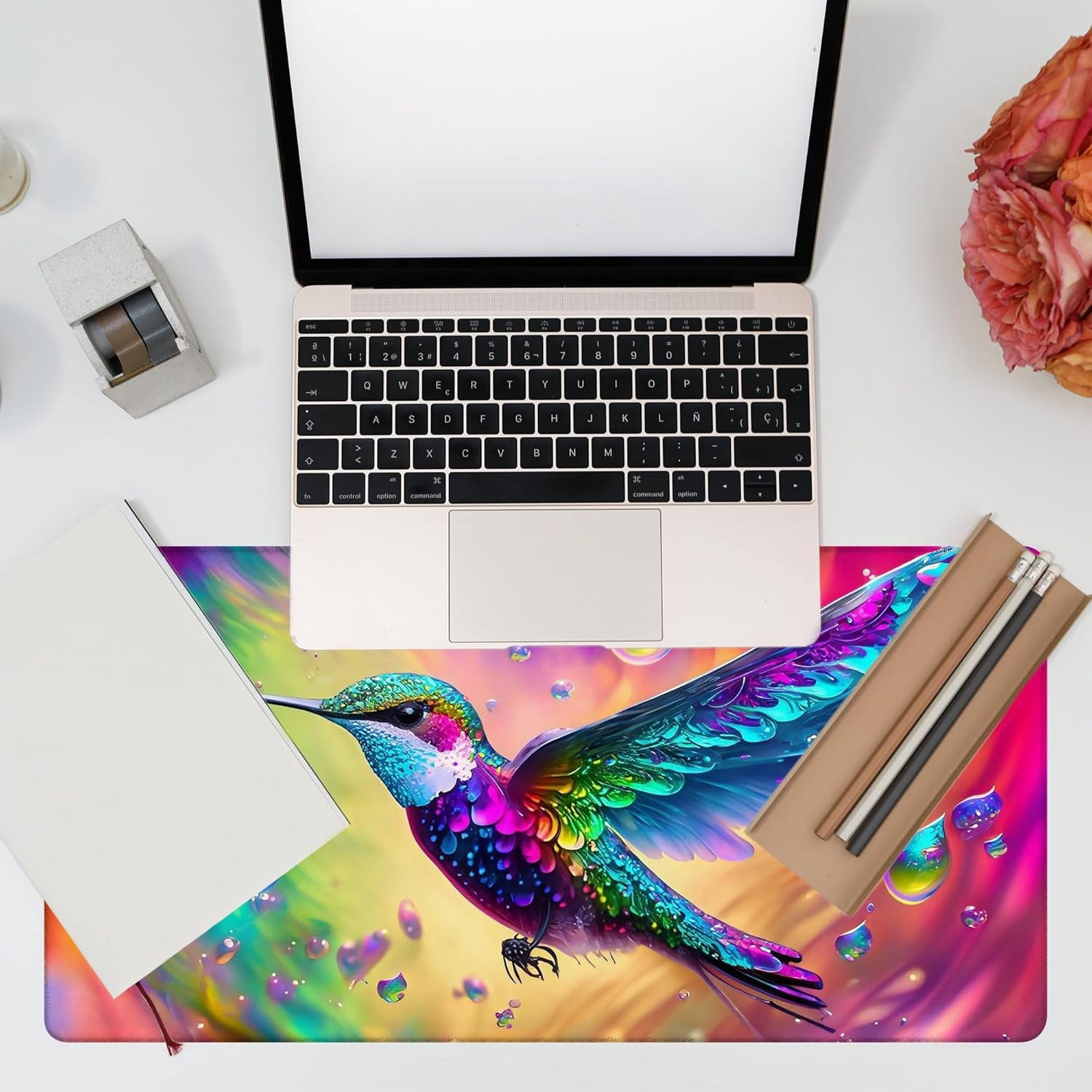 Large Gaming Mouse Pad for Desk, Colorful Hummingbird Desk Mat, Bright Hummingbird Desk Pad, 31.5"x11.8" Extended Big Computer Keyboard Mouse Pad with Non-Slip Base and Stitched Edge