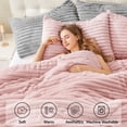 thumbnail image 3 of Juego de edredón BEDELITE Fleece Queen con 2 fundas de almohada, color rosa, 3 of 9
