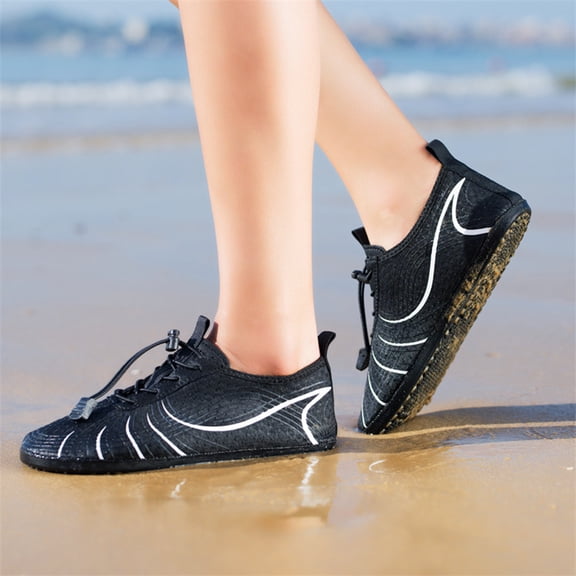 UDAUDU Water Sports Shoes for Women Men Swim Pool Comfortable Water Socks Aqua Yoga Socks Vacation Sport Shors Quickly-Dry Slip on 2026 Shoes White