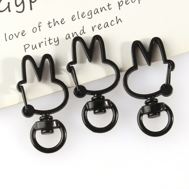 10pcs/Lots Metal Rabbit Shape Hollow Keychain Split Key Ring Swivel Lobster Clasp Connector for Bag Belt Dog Mask Chains 6*36mm Black