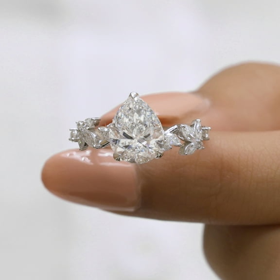 JEWELEGANT 2.5 Carat Pear Cut Moissanite Engagement Ring, Leaf Shape Twig Anniversary Ring for Women