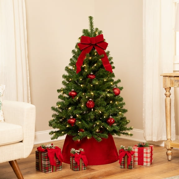 Northlight Pre-Lit Pendleton Spruce Full Artificial Christmas Tree - 4.5' - Clear Lights