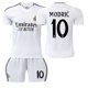 thumbnail image 1 of 2425 Camiseta del Real Madrid traje de uniforme de fútbol local 8 Cross No. 9 Mbappe camiseta transfronteriza nuevo estilo10 Modric, 1 of 2