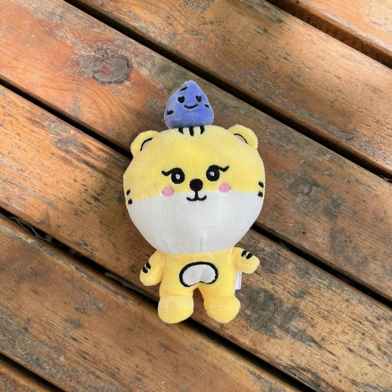 Soundwave STAYC ポップアップ ぬいぐるみ ユン Soundwave STAYC ポップアップ ぬいぐるみ ユン - メルカリ