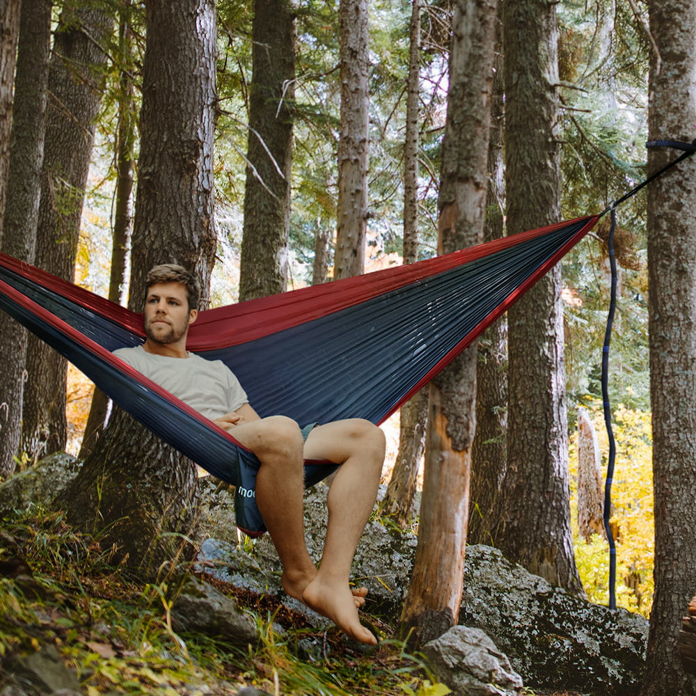 Mockins Navy & Red Camping Hammock with Adjustable Tree Straps 