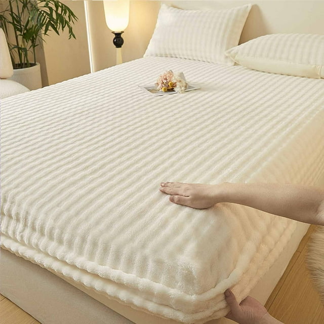 EGNMCR Drap d'Hiver en Velours, Pièce de Lit Rembourrée, Protège-Matelas, Housse de Lit Épaissie en Velours Corail, Couvre-Lit en Velours Rabbit Velvet Bedspread