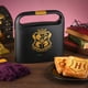 thumbnail image 4 of Sandwichera Dual Warner Brothers Negro Dorado con Imprints Hogwarts Crest y Vasos Harry Potter, 4 of 9