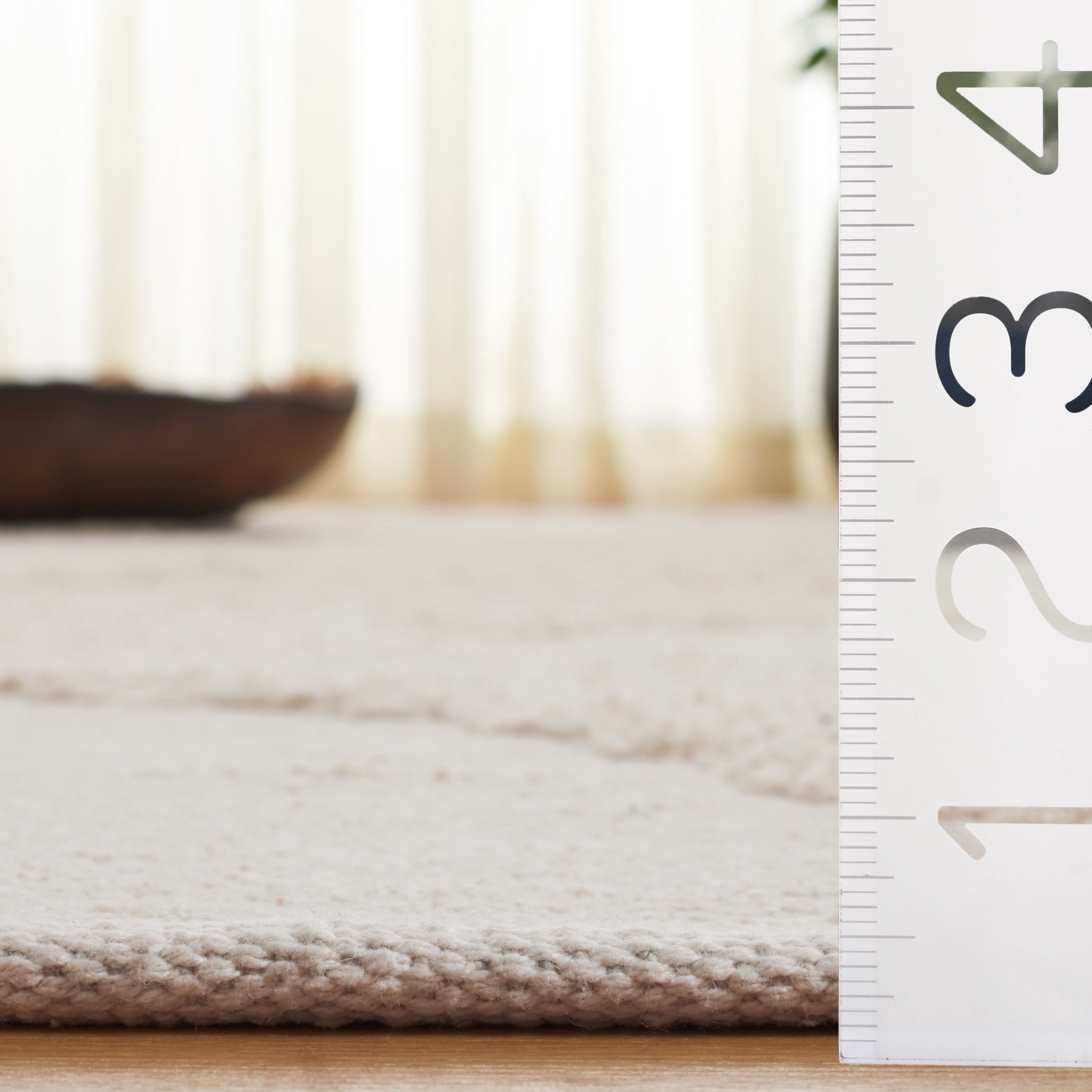 Safavieh Easy Care Lyla Geometric Area Rug, Ivory, 3' x 5'