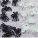 thumbnail image 4 of Mini araña luminosa negra de plástico para decoración de Halloween, juguete divertido para cumpleaños, accesorios decorativos de 2cm, 50/100/200 piezas, 4 of 4