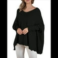 thumbnail image 2 of Suéter Tipo Poncho de Punto Extragrande, Informal, con Cuello en V, Mangas Murciélago y Dobladillo con Flecos para Mujer. Negro S/M, 2 of 9