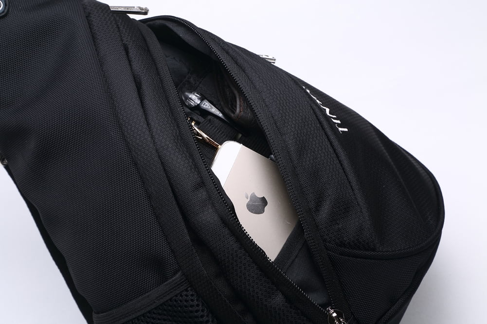 tinyat sling bag