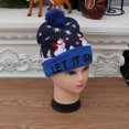 thumbnail image 3 of Lindo gorro navideño iluminado con luces LED intermitentes, muñeco de nieve, gorro de punto de color cálido para invierno, regalo de Navidad para decoración de fiesta de Navidad de Año Nuevo, 3 of 5