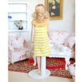thumbnail image 3 of Muñeca de porcelana en miniatura Hugo 1:12 Cabello Dorado, 3 of 5
