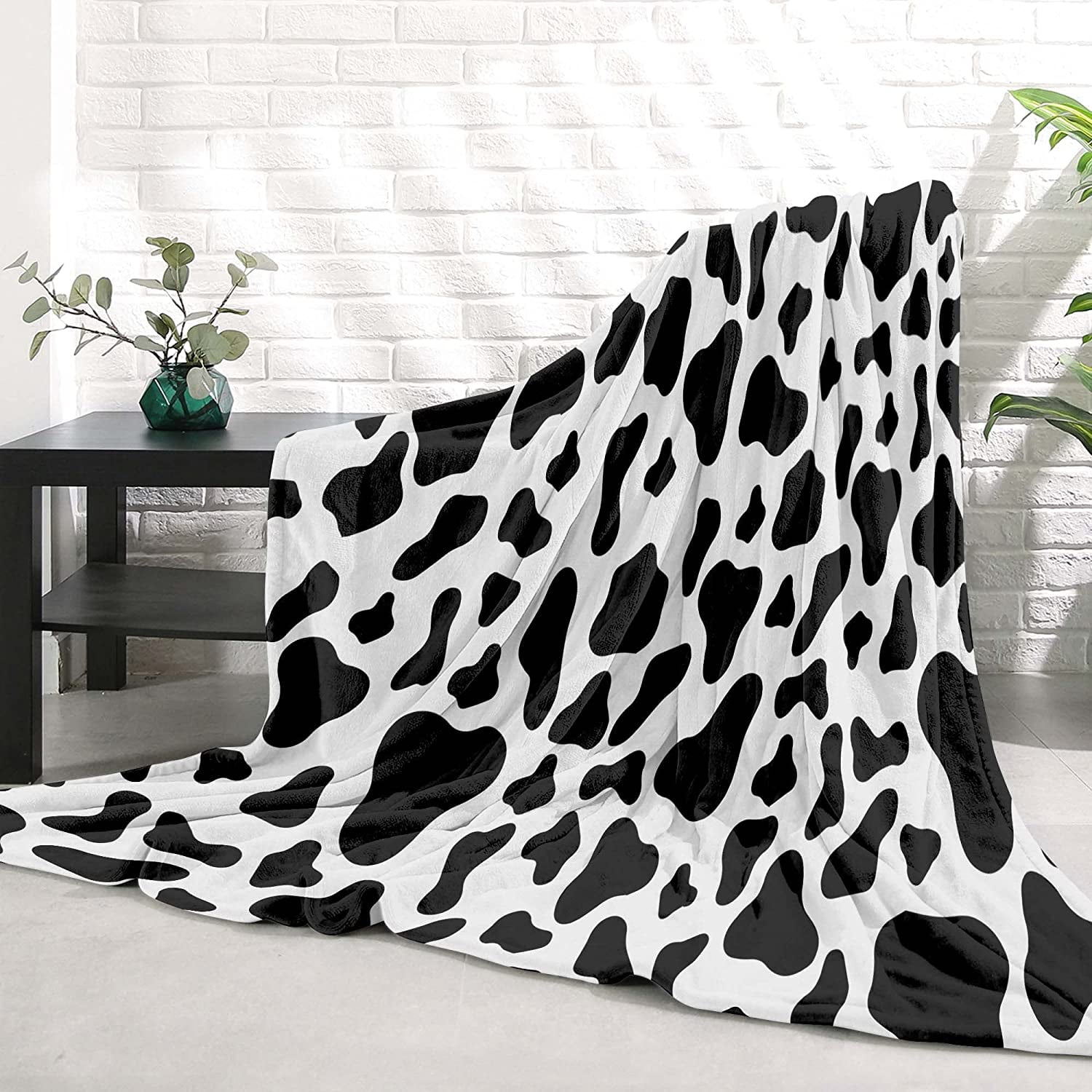 Overtuiging heel acre OUXIOAZ Cow Print Blanket, Fleece Soft Black and White Cow Throw Blanket  for Couch Cow Stuff Gift Cow Bedding Bedroom Decor for Baby, Kids, Adults  40x50 Inch - Walmart.com
