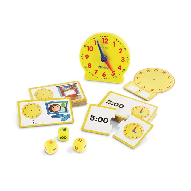 set de actividades Learning Resources Time con reloj, 41 piezas, 5 o más: kit didáctico multicolor con reloj de plástico amarillo con manecillas móviles azules y rojas, reloj para escribir y borrar, 24 tarjetas rompecabezas doble cara (analógica y digital), 12 tarjetas para escribir y borrar actividades diarias, 3 dados de tiempo amarillos y guía de actividades; disposición frontal sobre fondo blanco, ideal para practicar decir la hora, emparejar analógica y digital y escribir la hora.