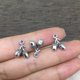 thumbnail image 3 of EeaseMX 50 piezas de dijes para hacer joyas, colgantes de metal con forma de piña y bellota lisa, para collares, pulseras, bisutería y manualidades., 3 of 7
