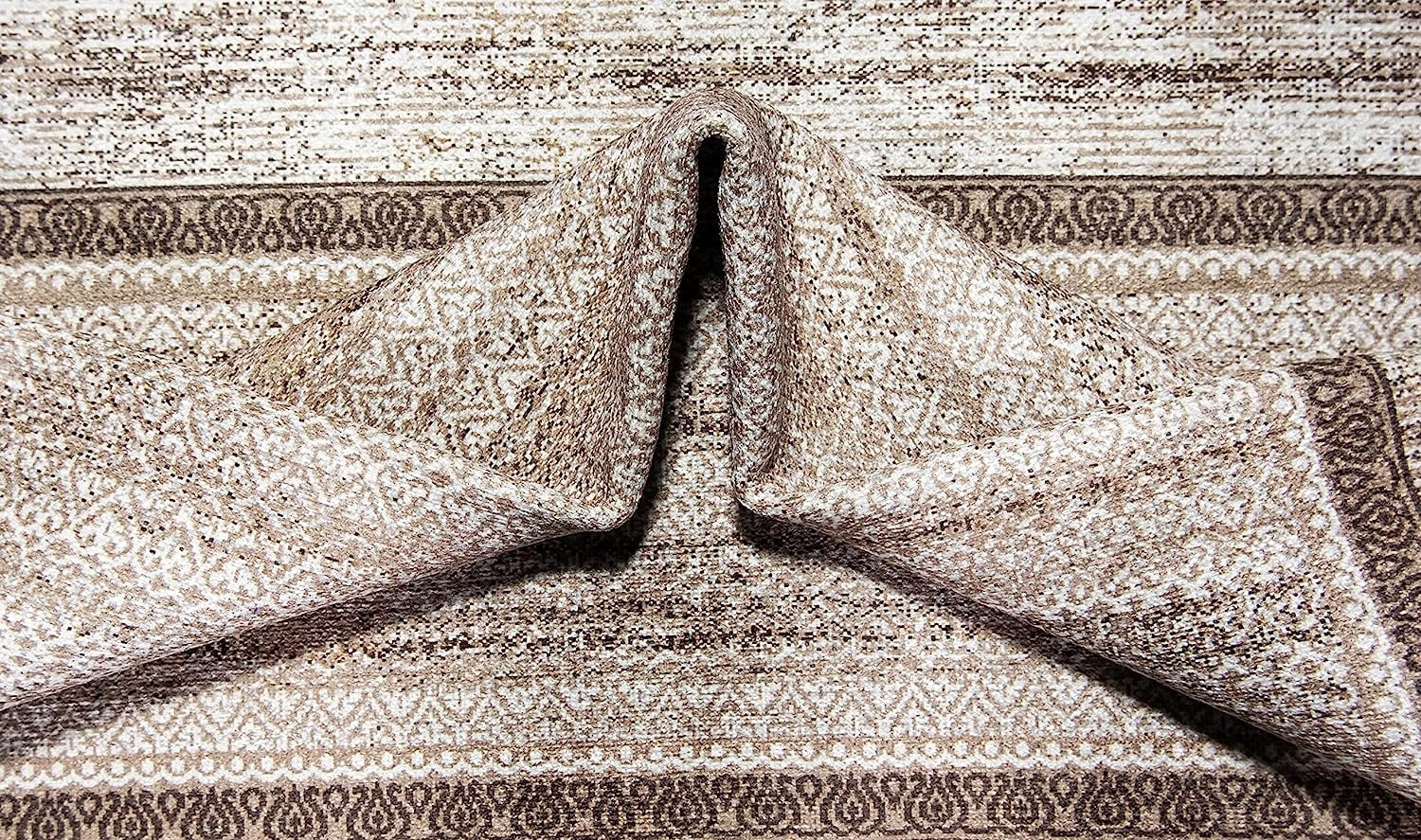 Gloria - Washable Area Rug Low Profile Bordered Washable Runners Anti Slip Backing Rugs for Living Room Light Weight Foldable Carpet
