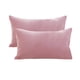 thumbnail image 2 of Fundas de almohada estándar de microfibra de 2, sensación suave de terciopelo, absorbente de humedad, resistente a arrugas, fundas antideslizantes para pelo y piel, tamaño estándar de 20x30 pulgadas, 2 of 6