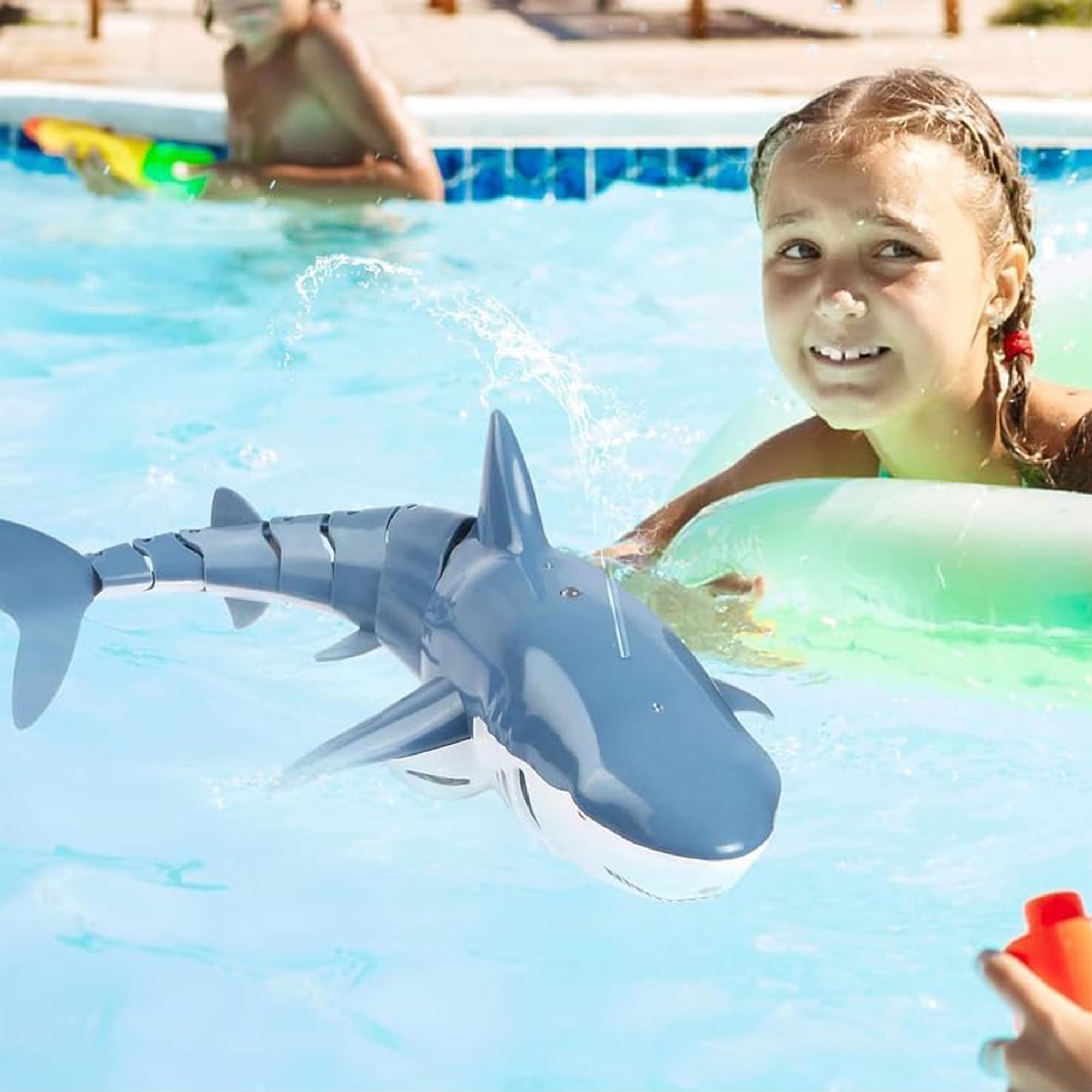 Lvelia 2.4Ghz Remote Control Shark Toys for Boys Girls,1:18 Scale High Simulation Shark for Pool, Electric RC Shark Fish Toys with Light & Spray Water Function for Kids Ages 6+,Blue