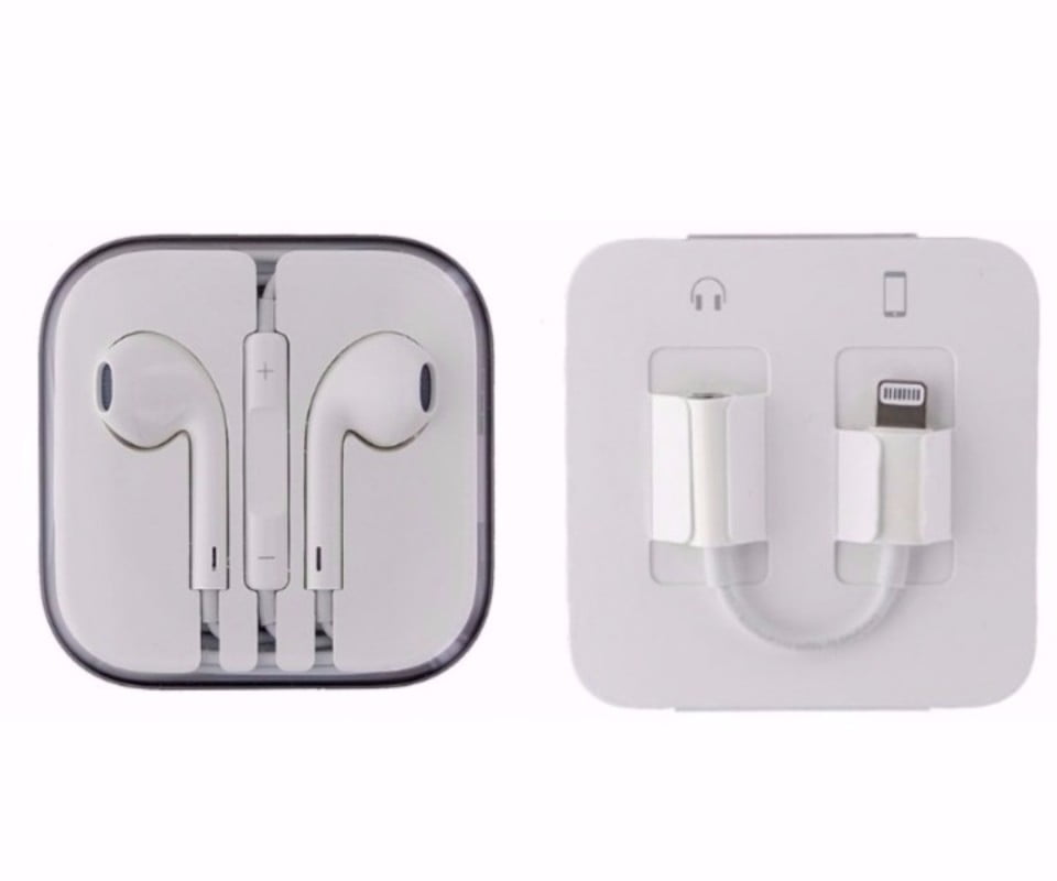 Apple iPhone A1749 Lightning to 3.5mm MMX62AM/A & Apple Earpod Headset