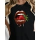 thumbnail image 2 of Camiseta de algodón para mujer con labios de chocolate y fresas, ajuste cómodo. Ideal para adultos, hombres, mujeres, adolescentes, jóvenes, deportes casuales., 2 of 7