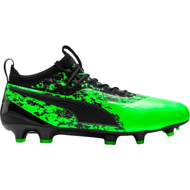 puma two different colored cleats