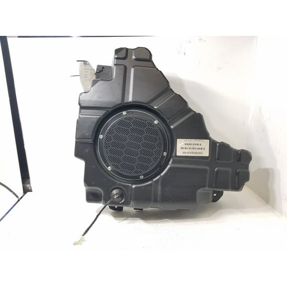 Pre-Owned 2011 Jeep Grand Cherokee Trunk Mount Subwoofer OEM LKQ (Good)