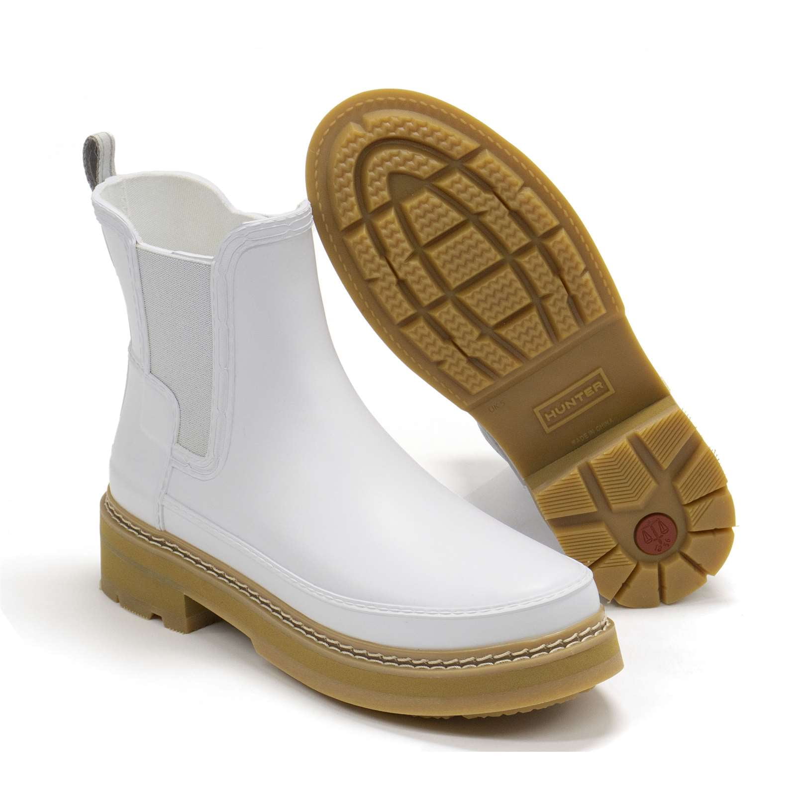 Hunter Women's Refined Stitch Detail Slim Fit Chelsea Boots