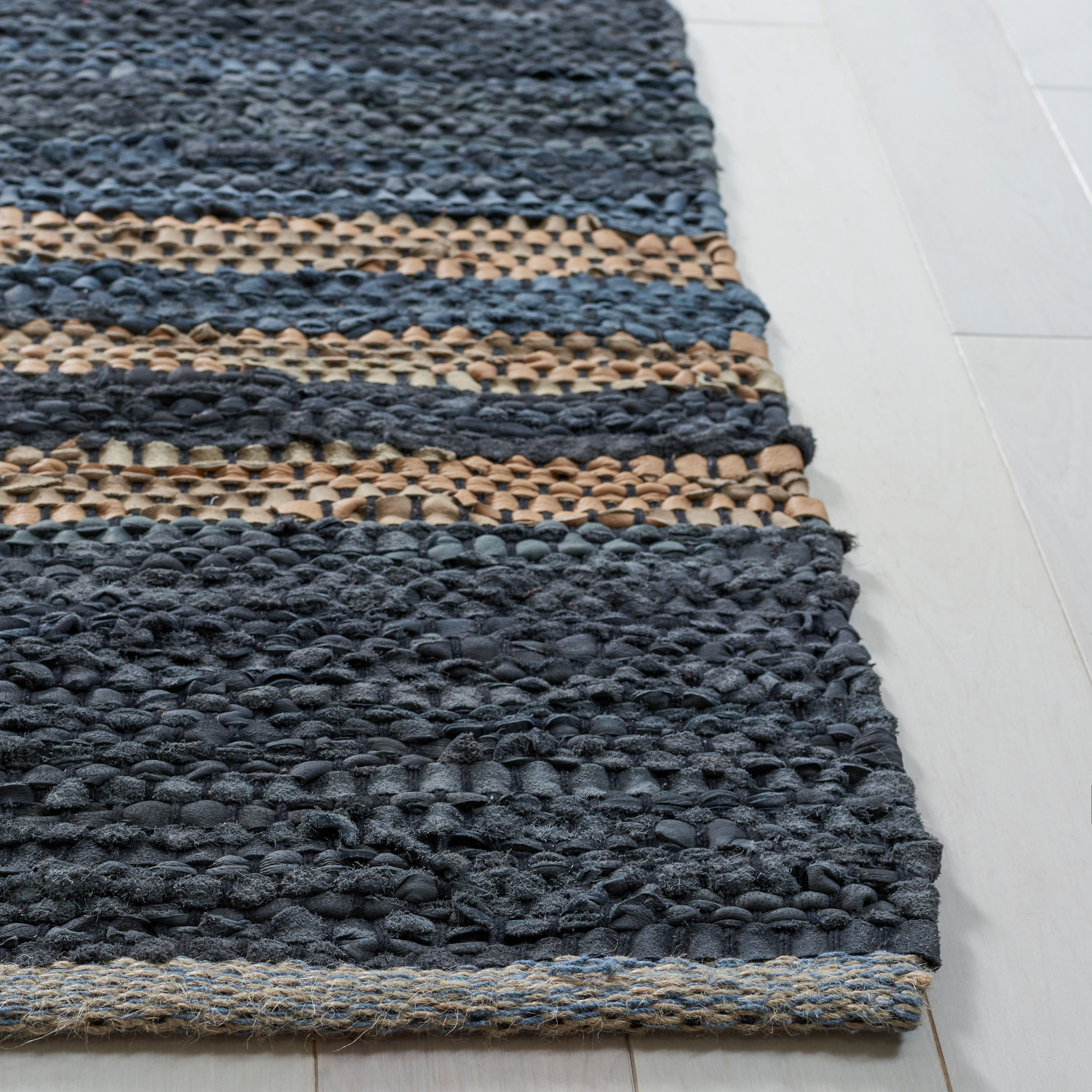 SAFAVIEH Vintage Leather Grace Striped Area Rug, Blue/Beige, 7' x 7' Square