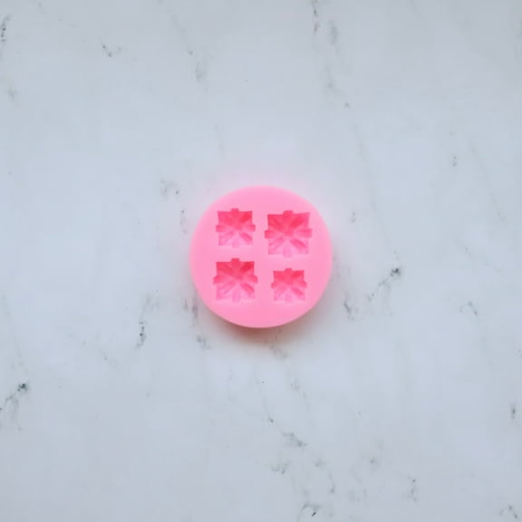 CHRISTMAS GIFT BAKING MOLD FOR CUPCAKES, CAKEPOPS, CHOCOLATE STRAWBERRIES, PRETZELS & RICE KRISPIES