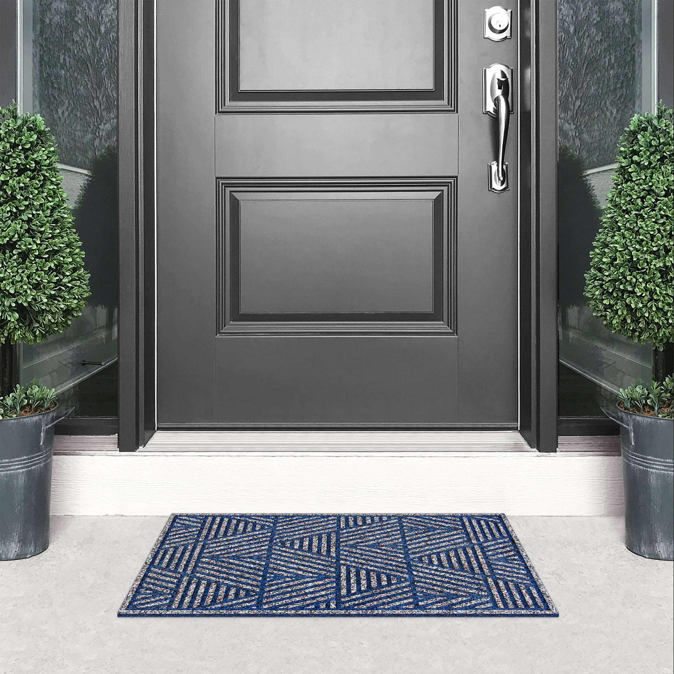 Apache Mills Blue White Triangulation Endurance Outdoor Rubber Doormat made with Nike Grind, 18" x 30"