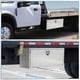 thumbnail image 3 of QinaQin Caja de herramientas bajo chasis para pickup o remolque, aluminio diamantado de alta resistencia, impermeable, con cerradura y llaves, ideal para truck, trailer o RV, 3 of 8