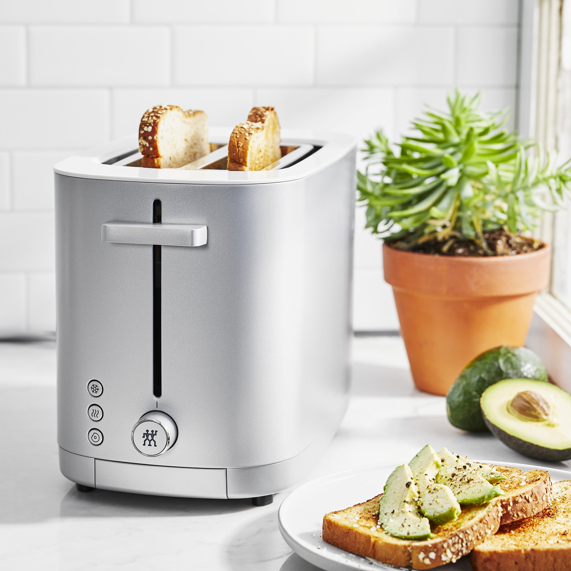 ZWILLING Enfinigy, 2-Slice Toaster, Extra Wide 1.5" Slots for Bagels and Toast, Silver