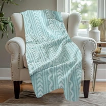 Qhnvtd Double Layer Raschel Fleece Blanket, Thick Soft Warm Throw for Winter, Durable Polyester Fabric, Stylish Striped Design, Cozy Bed or Sofa Blanket, Multi-Use for Living Room, Bedroom