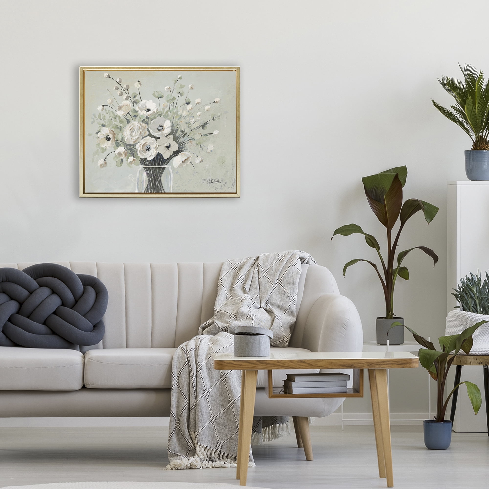 Stupell Industries Siempre Bella Bouquet Gold Framed Floater Canvas Wall Art, design by Patricia Pinto