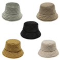 thumbnail image 3 of Sombrero de cubo para mujer, sombrero de pescador con entramado de diamantes, sombrero cálido con parte superior plana a la moda oso de fresa  Hogar, 3 of 4
