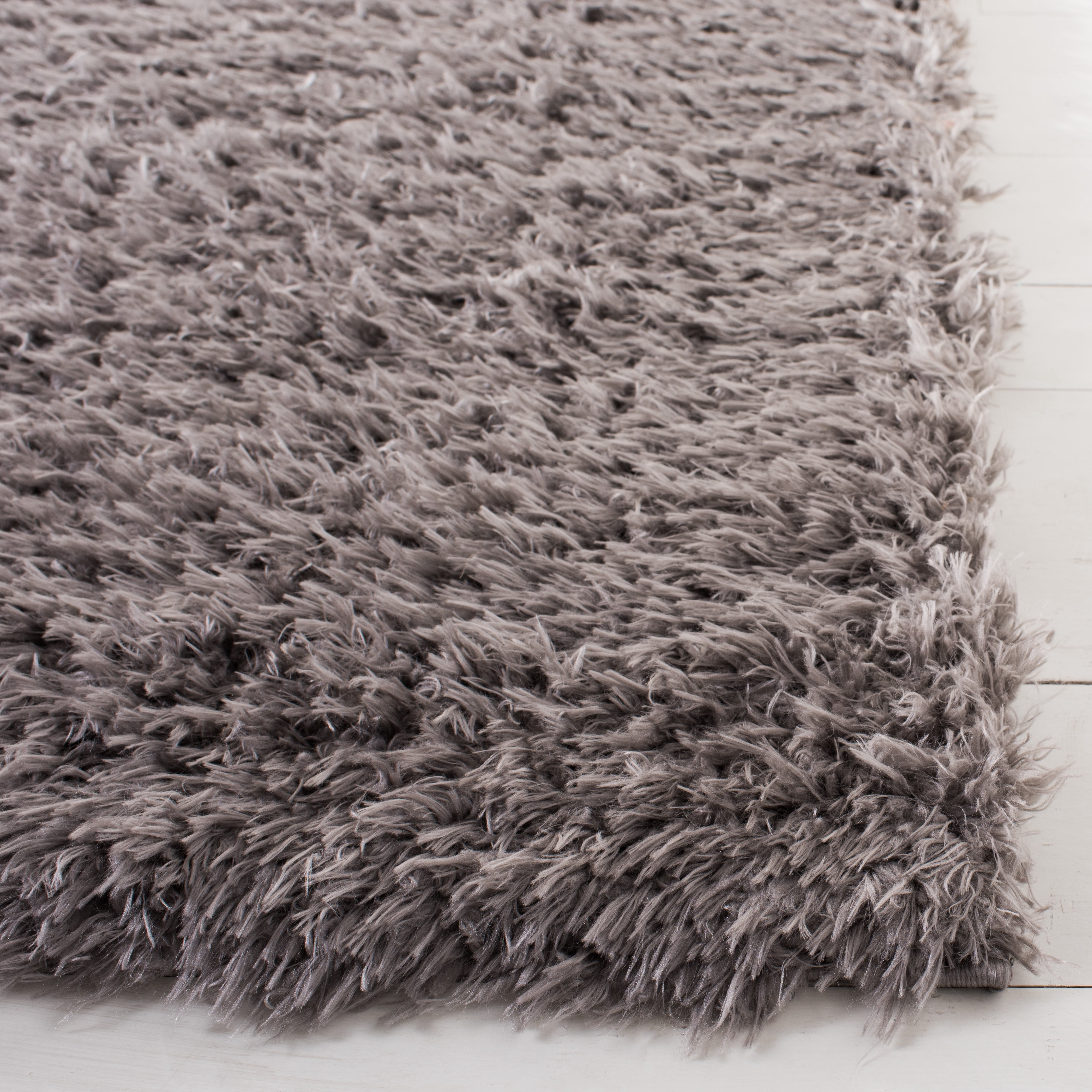 SAFAVIEH Madrid Miah Solid Polyester Shag Area Rug, Charcoal, 2' x 3'