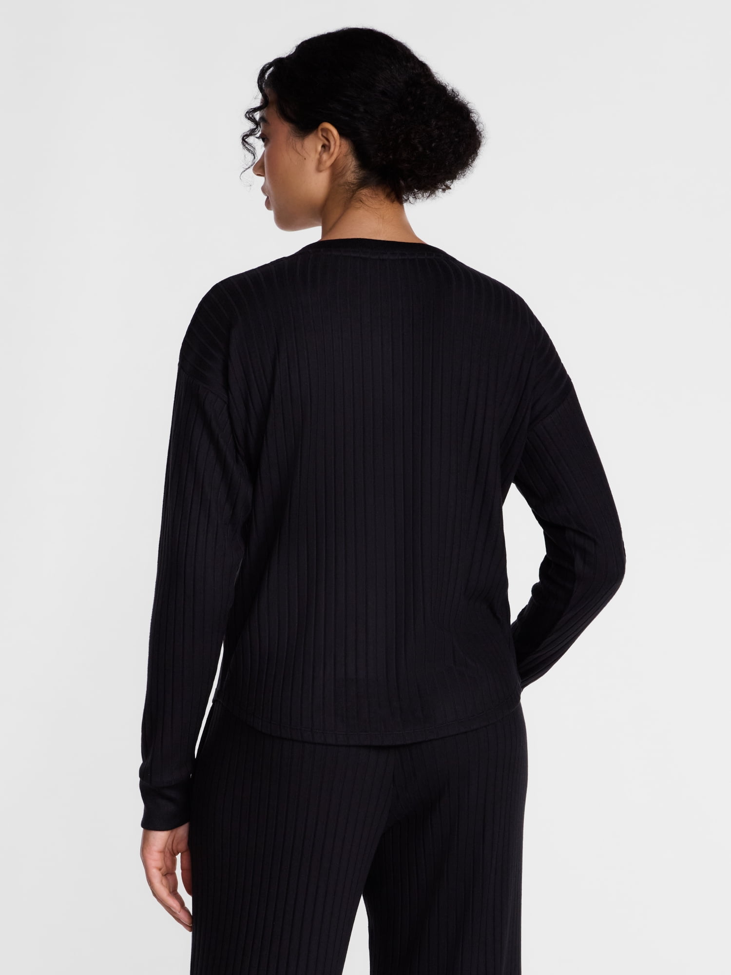 Joyspun Women's Cozy Lounge Collection Hacci Long Sleeve Henley Sleep Top, Sizes XS to 3X