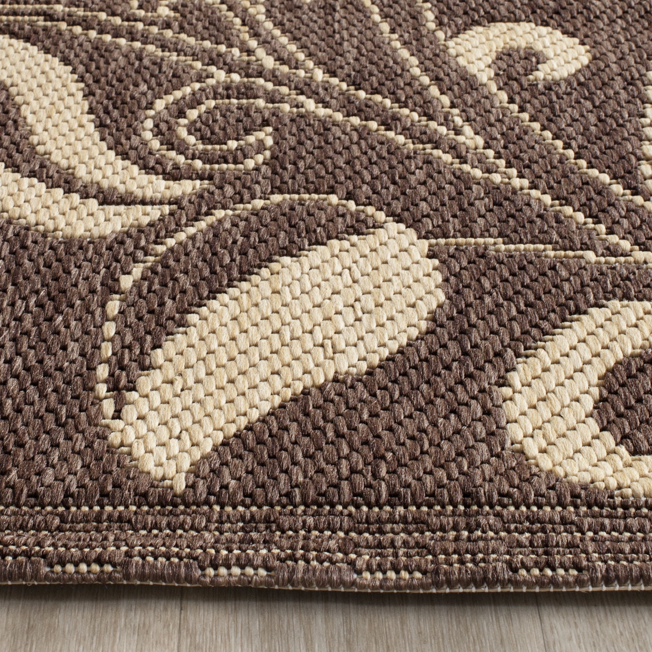 Safavieh Courtyard Crystal Floral Indoor/Outdoor Area Rug, Chocolate/Natural, 6'7" x 6'7" Square