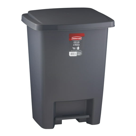 Rubbermaid 8.3 gal Step-on Plastic Kitchen Trash Can, Metallic