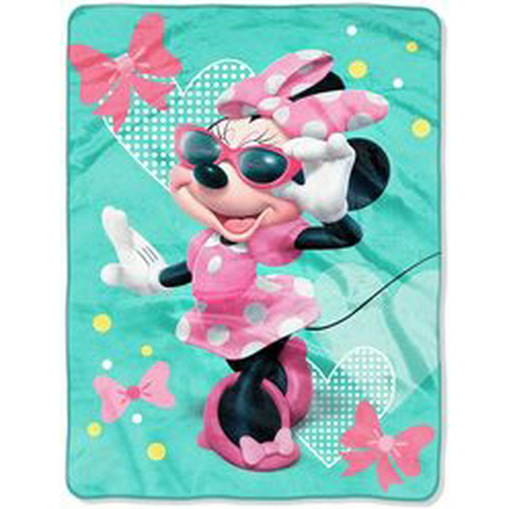 Minnie Mouse "Styling Minnie" Plush Blanket