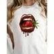 thumbnail image 1 of Camiseta de algodón para mujer con labios de chocolate y fresas, ajuste cómodo. Ideal para adultos, hombres, mujeres, adolescentes, jóvenes, deportes casuales., 1 of 7