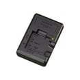 thumbnail image 2 of Fujifilm BC 45W - Battery charger - 1 x batteries charging - for NP 45, 45A, 50, 2 of 4