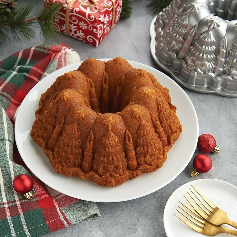Nordic Ware Very Merry Bundt® Pan
