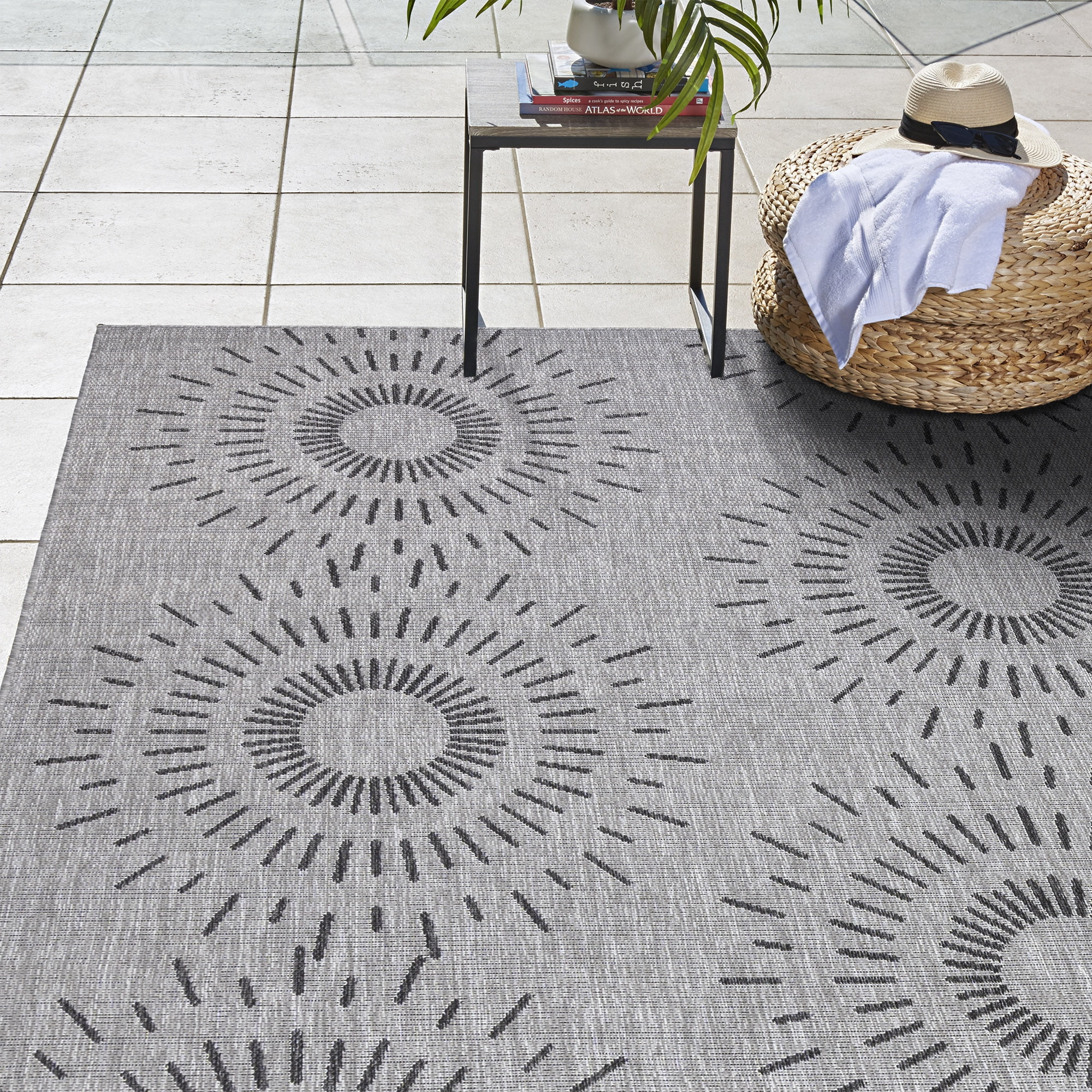 Savara Ziba Indoor/ Outdoor Polypropylene Gray Flat Weave Area Rug, 8x10