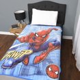 thumbnail image 4 of Jeté en micro peluche Spiderman, 4 of 5