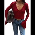 thumbnail image 3 of Blusa para Mujer con Cuello en V y Botones Recortados, Cárdigan de Punto con Mangas Largas Acampanadas. Vino Tinto S, 3 of 10