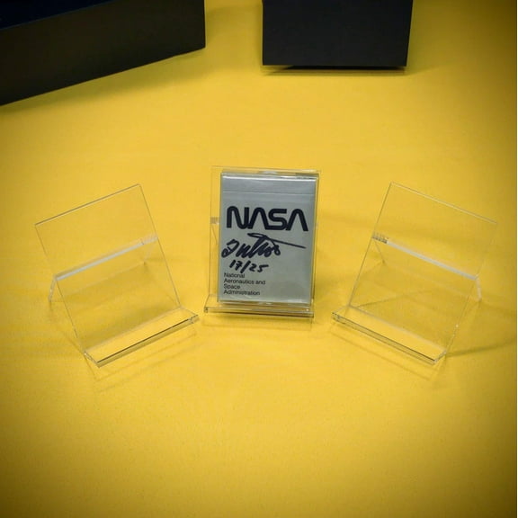 Cardware Archival UV Resistant Acrylic Poker Playing Card Display Case Stand